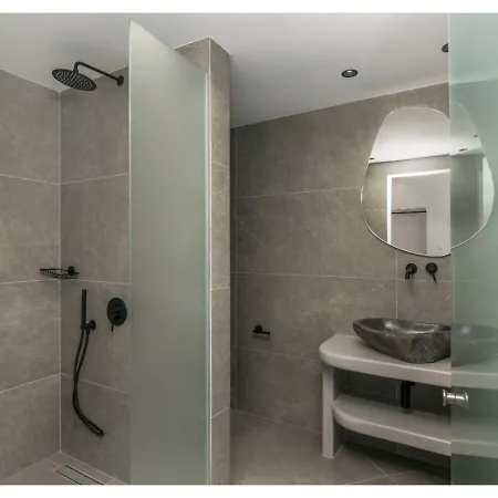 Villa Leuki Milos Adámasz