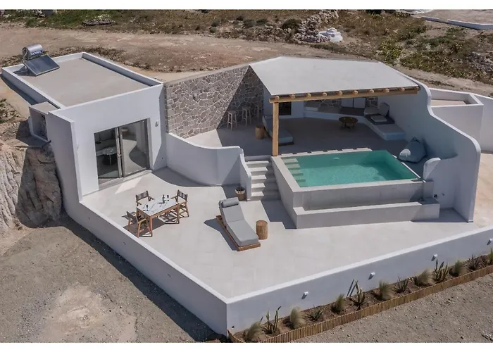 Leuki Milos * Adamantas (Milos)